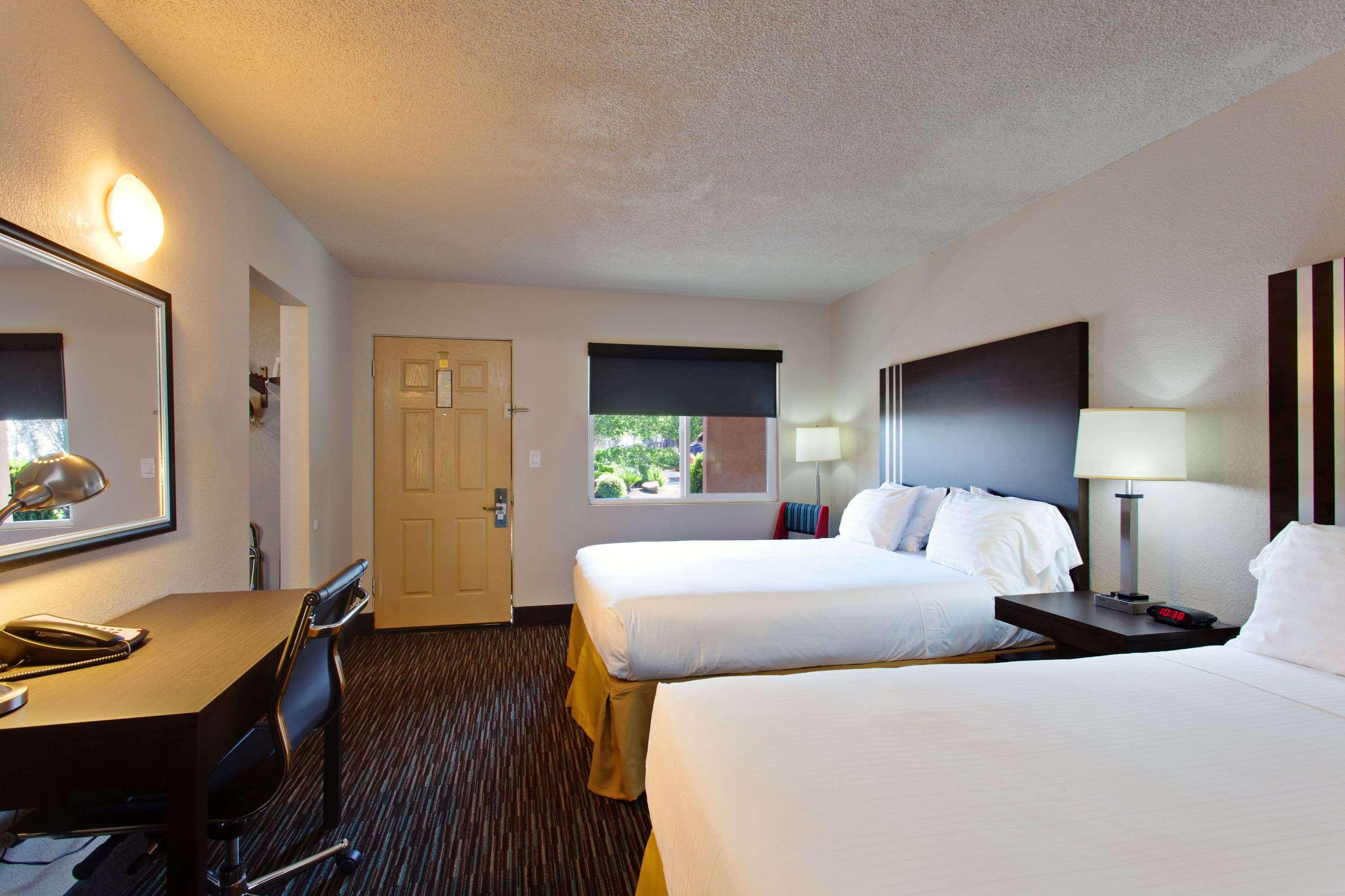 Days Inn By Wyndham Chowchilla Gateway To Yosemite Ngoại thất bức ảnh
